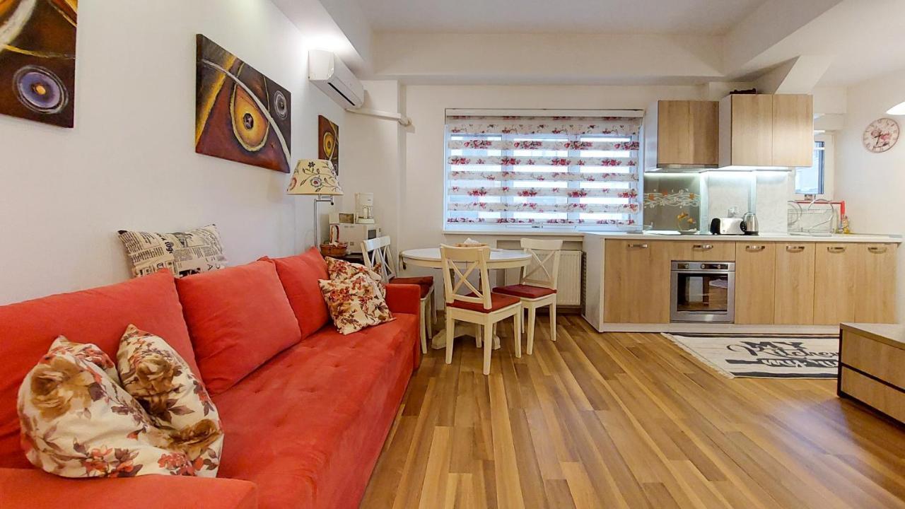 Fancy 1Bd Family Friendly In Historical Centre Apartman Bukarest Kültér fotó
