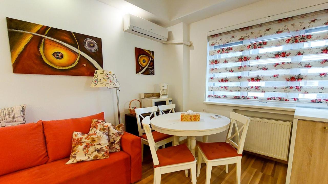 Fancy 1Bd Family Friendly In Historical Centre Apartman Bukarest Kültér fotó