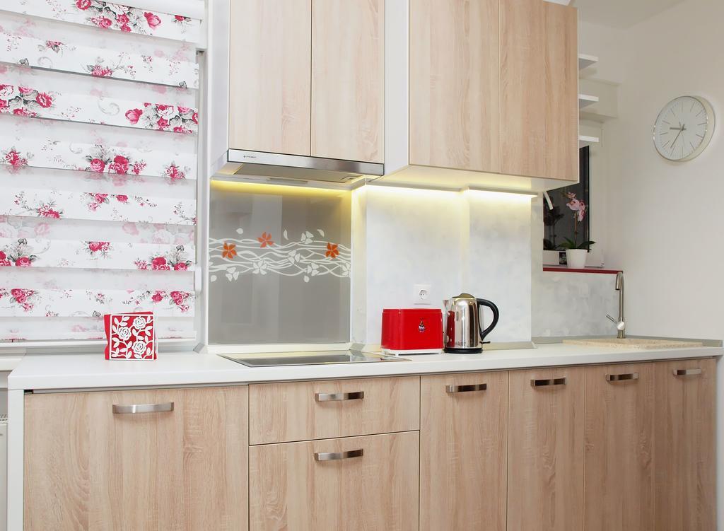 Fancy 1Bd Family Friendly In Historical Centre Apartman Bukarest Kültér fotó